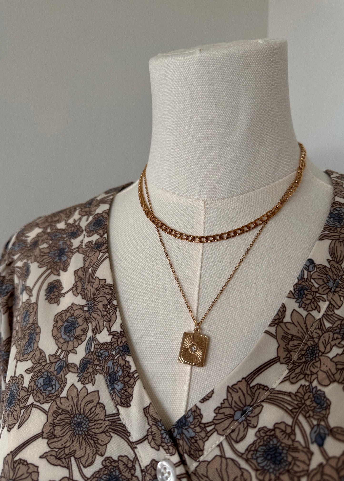 Gina Layered Pendant Necklace- GOLD